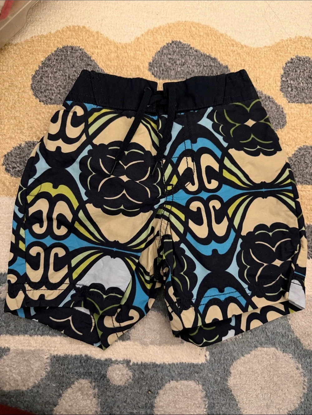 Old Navy pairs old